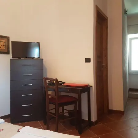 Affittacamere Antico Borgo *